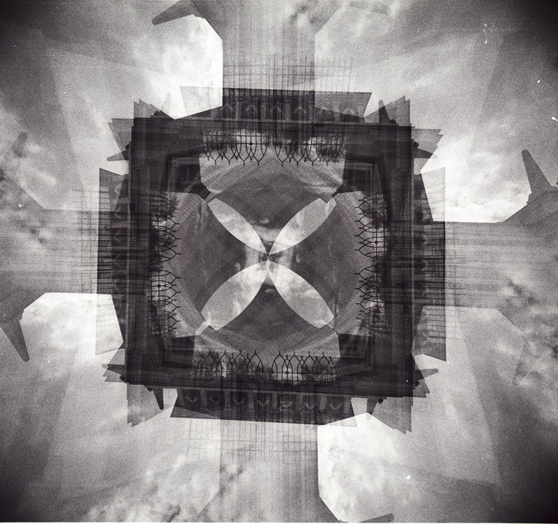 четырехкратная экспозиция с поворотом камеры и сменой фокусного расстояния