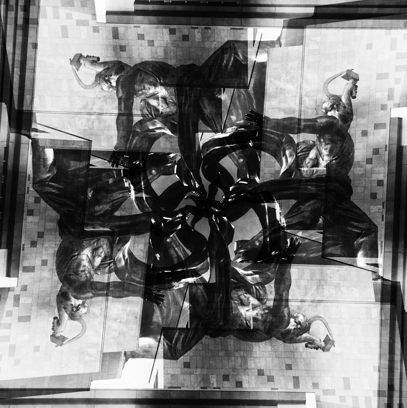 четырехкратная цифровая экспозиция с поворотом камеры
перевод в ч-б