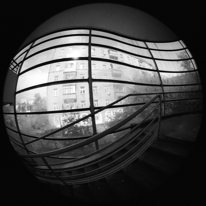 небольшая серия фишайных картинок, объединенных темой перехода