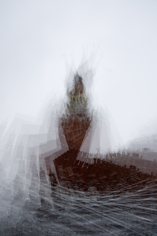 многократная цифровая экспозиция с поворотом и покачиванием камеры