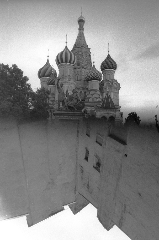 Мультиэкспозиция в два кадра с полукадровым фильтром с поворотом камеры на 180