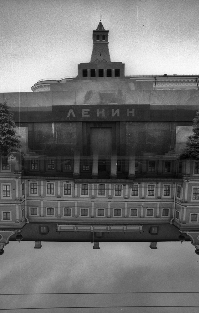 Мультиэкспозиция в два кадра с полукадровым фильтром с поворотом камеры на 180