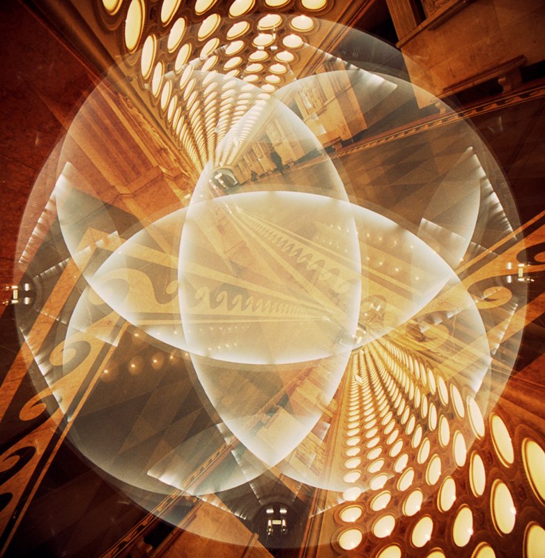 Многократная экспозиция с поворотом камеры и сменой объективов